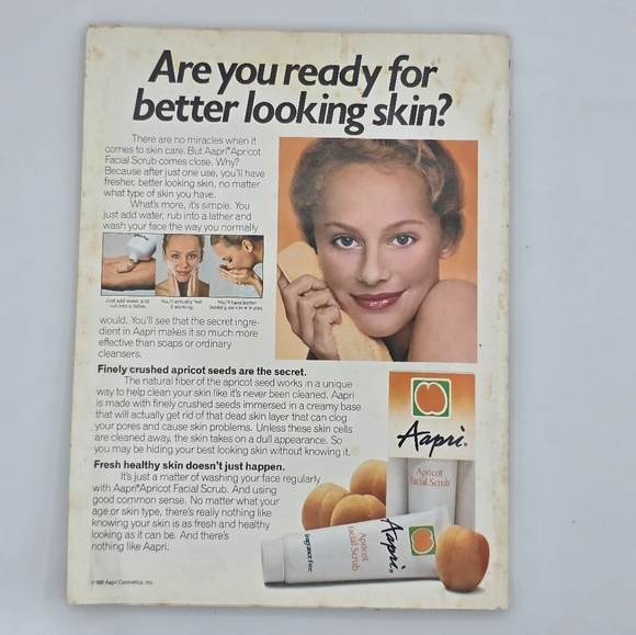 Vintage Glamour Magazine January 1982 Fashion & Hairstyles Issue - Picture 3 of 8